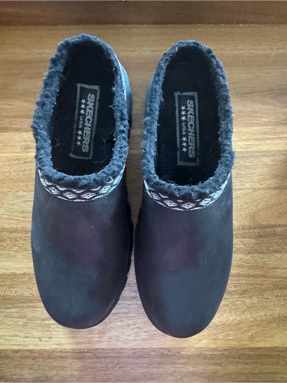Skechers | Black Fleece-Lined | Slip-On Clog | Aztec trim| Size 9